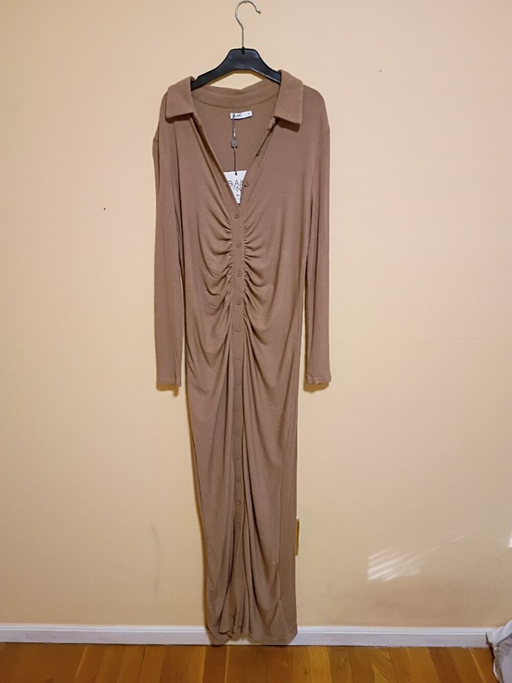Dress Blank Size Small Tan Ruched Maxi Dress